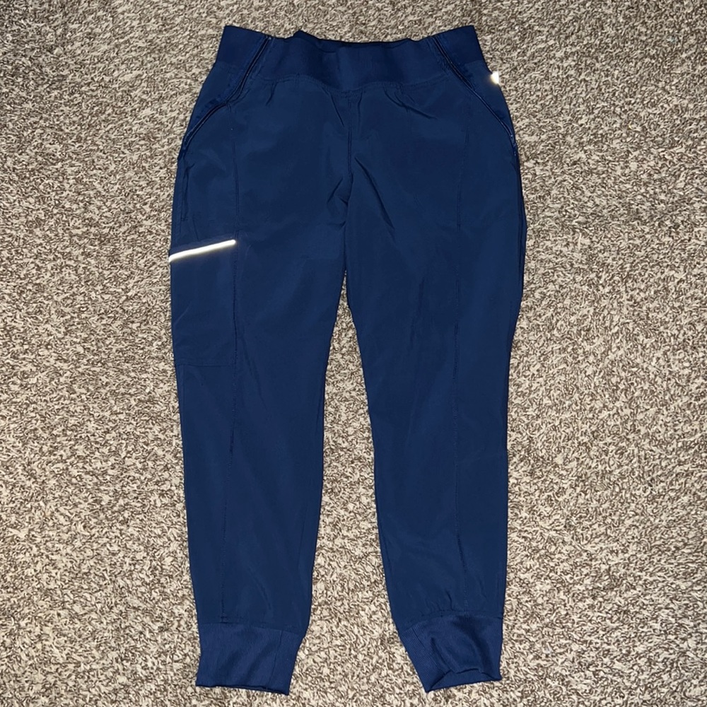Cherokee Infinity Scrub Joggers!